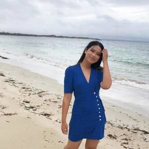 Meet your Posher, Aerina